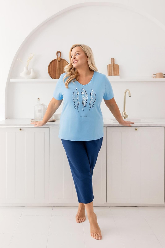 Pigiama da donna in cotone Regina 742 blu- Scollo a V, manica corta, camicia stampata, pantaloni a 3/4, 100% cotone