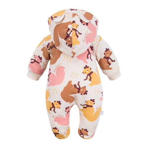 Tuta da ginnastica Fluffy Tails Eevi per bambini - ecru, con piedi e cappuccio, stampa autunnale