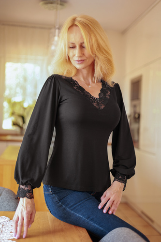Mirale Harper Blusa Donna in Viscosa con Pizzo, Scollo a V, Maniche a Sbuffo - nera