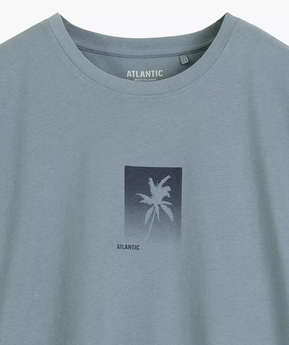 Pigiama uomo estivo in 100% cotone con morbido effetto peach. T-shirt a manica corta con scollo rotondo e pantaloncini ampi con vita regolabile e tasche. Ideale per dormire e rilassarsi a casa. Acquista online.