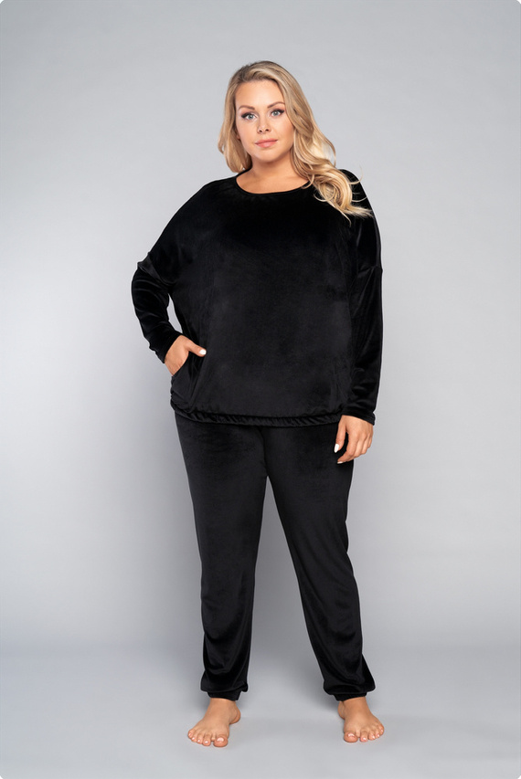 Set lungo da donna Juga. manica, lunghezza. pantaloni cammello della moda italiana