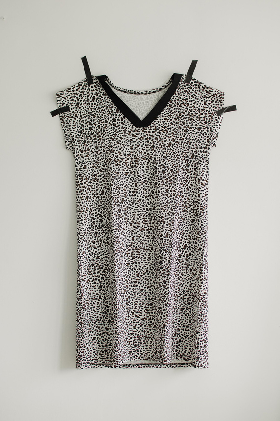 853 Kendall De Lafense - Camicia da notte in viscosa Panther - camouflage ecru