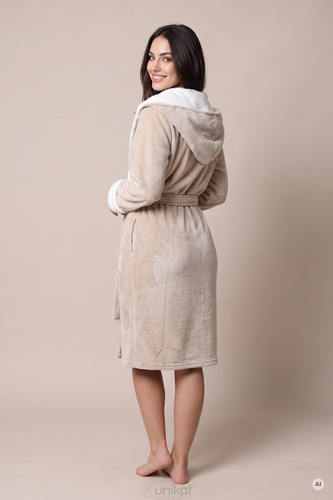 Accappatoio donna Sharon Unikat caldo in peluche con cappuccio e cintura - beige