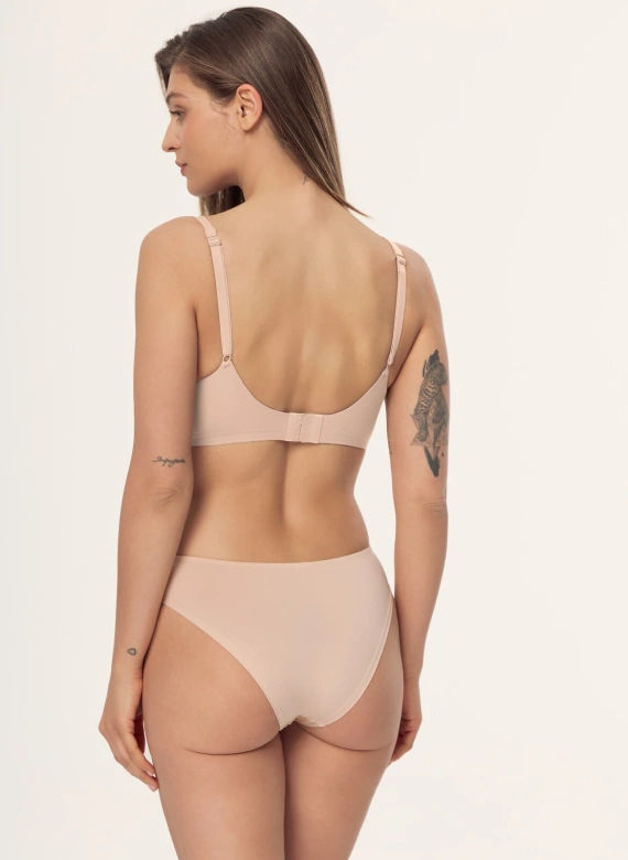 Reggiseno Silvia L070 Mefemi senza ferretto, modellante, seamless, effetto seconda pelle, beige