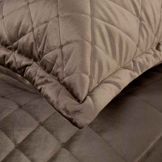 Ria 6 Copriletto decorativo in velluto Eurofirany marrone