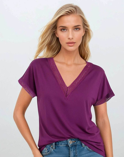 Elegante blusa da donna Flaviana Eldar prugna | Nastro traforato, scollo a V, viscosa elasticizzata | Ideale per uno stile casual