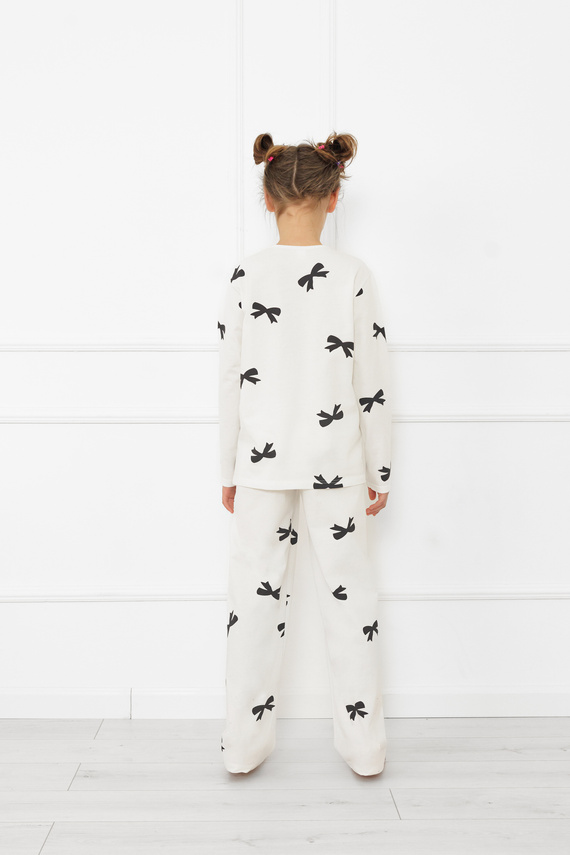 Pigiama da bambina Fiocca- ecrù, cotone, manica lunga e pantalone Moda italiana