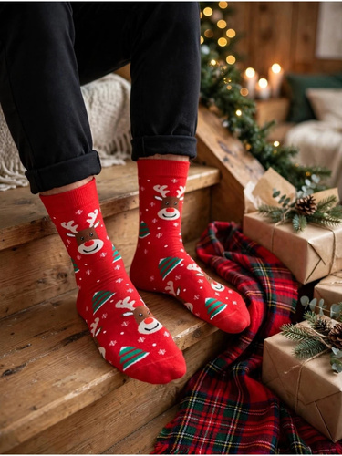 Calze da uomo Milena 1290-043 Renne e Alberi di Natale in cotone rosse festive