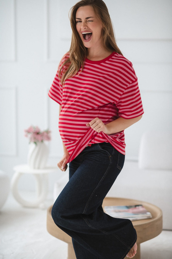 Mamahood Maglietta per la gravidanza e l'allattamento Milk&Love a righe rosse e rosa, comoda ed elegante