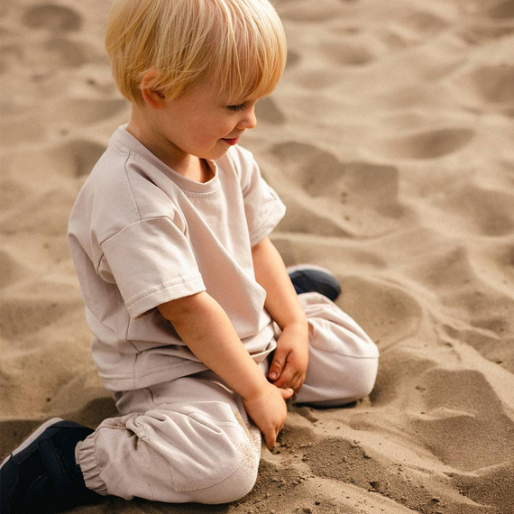 Simply Comfy Pantaloni della tuta per bambini Eevi beige - 100% cotone, con tasche