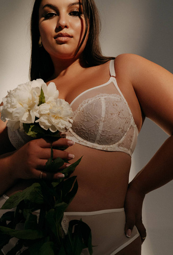 1396 Ava Soft Maxi Bra ecru