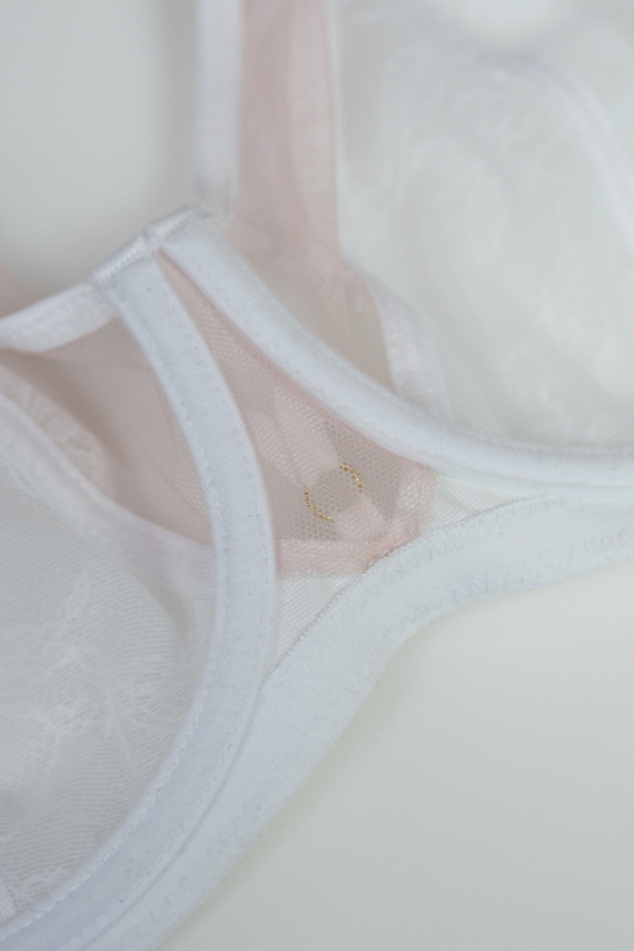 Mediolano Pure Plunge 19260 reggiseno plunge bianco con pizzo e tulle