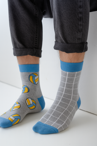 Calzini da uomo Milena 1153-041 - "Pallavolo da non accoppiare" | Design colorato, cotone, manifattura polacca