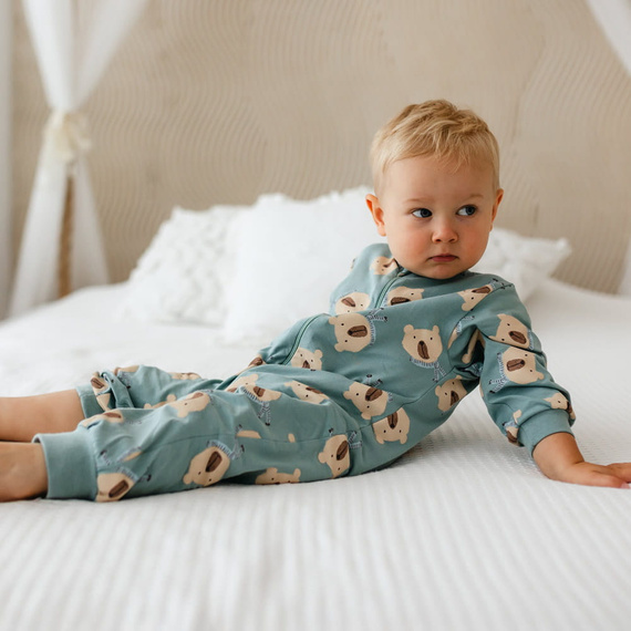 Pigiama per neonati Beary Cool Eevi - salvia, cotone, senza piedini, chiusura lampo
