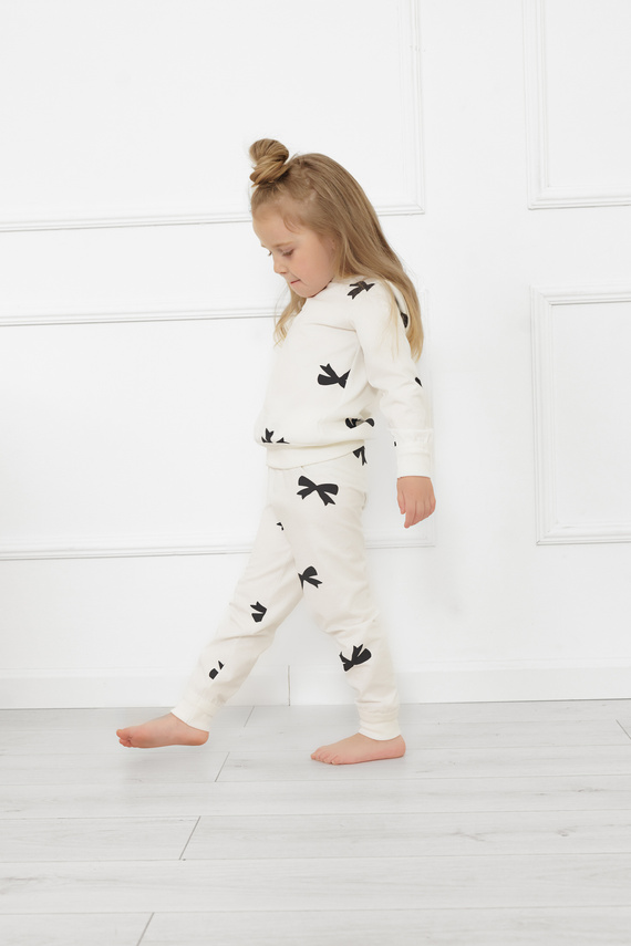 Pigiama da bambina Figaro - ecru, cotone, maniche lunghe e pantaloni Moda italiana