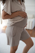 pantaloni beige