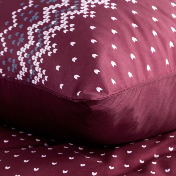 Matt Biancheria da letto natalizia in microfibra Eurofirany maroon - decorata con una stampa in stile scandinavo