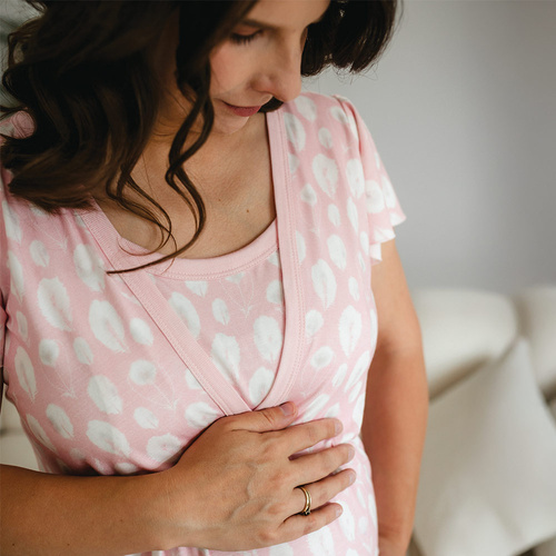 Camicia da notte Emily Eevi in bambù per la maternità e l'allattamento - rosa