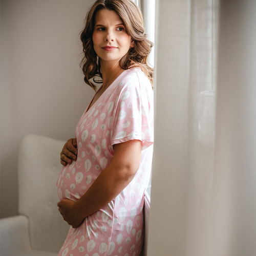 Camicia da notte Emily Eevi in bambù per la maternità e l'allattamento - rosa