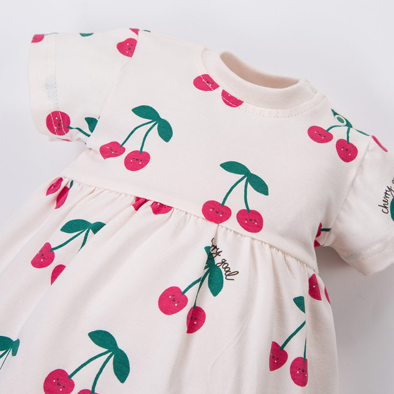 Abito per bambina ecru con ciliegie Cherry Eevi – morbido, comodo, ideale per primavera e estate