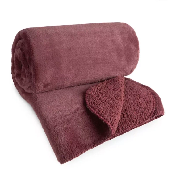 Narzuta decorativa Nina Eurofirany bordeaux 170x210 pelliccia morbida 240 g/m²