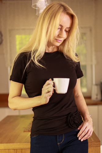 Camicetta Lily Mirale da donna in viscosa - manica corta, rosa decorativa - nero