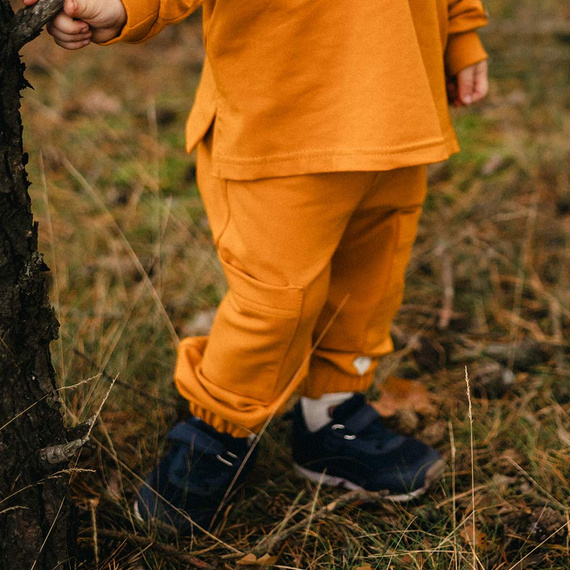 Simply Comfy Pantaloni da tuta Eevi honey per bambini - 100% cotone, con tasche