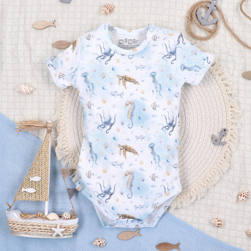 ABN-5447 Body in cotone organico Sea Of Joy di Nini - cotone organico, manica corta
