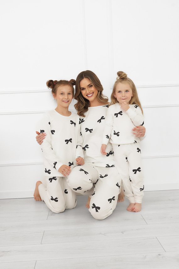 Pigiama da bambina Figaro - ecru, cotone, maniche lunghe e pantaloni Moda italiana