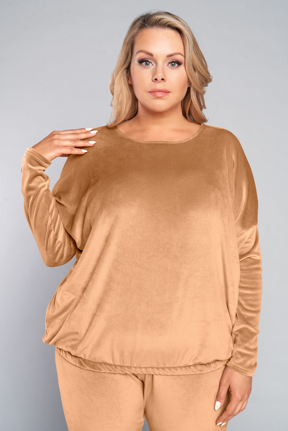 Set lungo da donna Juga. manica, lunghezza. pantaloni cammello della moda italiana