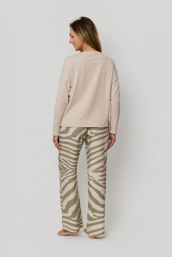 Pigiama da donna Mefemi di Nipplex Selene PX75 in cotone beige con maniche lunghe e pantaloni con motivo animalier