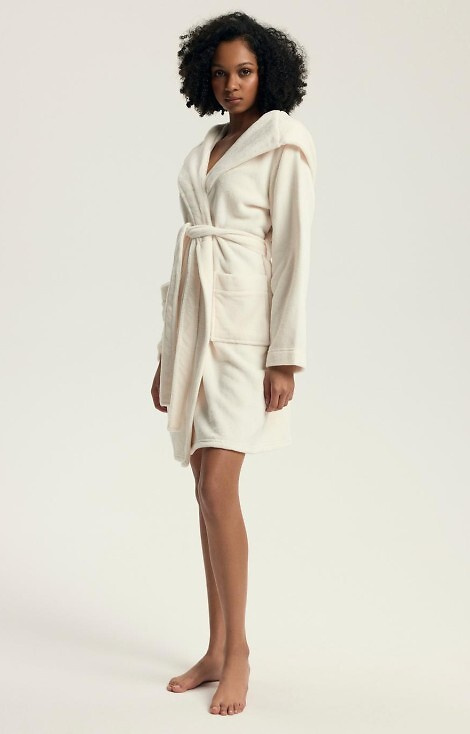 43599 Darlan Vestaglia da donna con cappuccio Henderson crema - morbida, leggera, prima del ginocchio