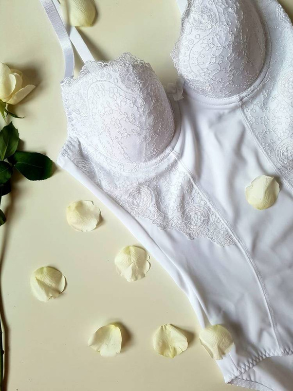 Gorsenia 184 Corpo Livia con coppe - bianco