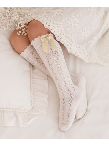 1382 Gambaletto traforato per bambini con fiocco - cotone Milena, Ecrù