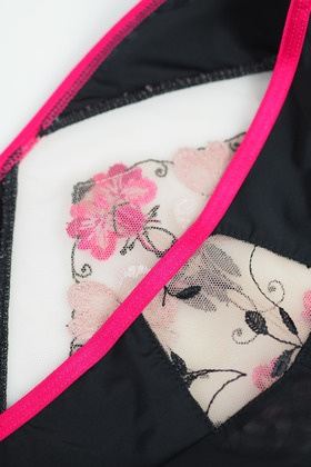Mediolano Orchid 19259 slip classici con rete e ricamo floreale