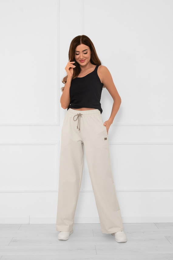 Pantaloni lunghi da donna Caro beige - pantaloni eleganti e alla moda in un colore alla moda
