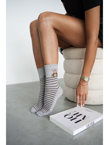 Calze da donna Milena 0200-264 in cotone con orsetto e righe, senza costrizione, grigio
