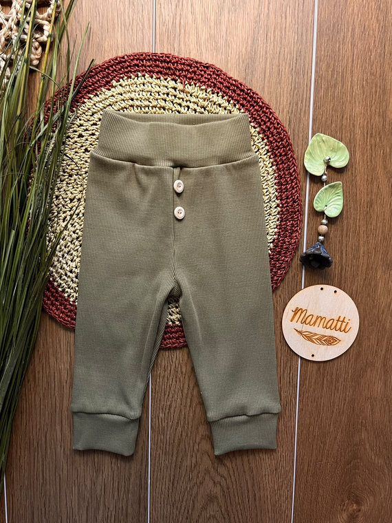 Leggings da bambino LC009 khaki in cotone a coste con bottoni in legno
