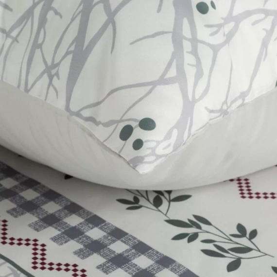Biancheria da letto natalizia Glow Eurofirany crema con renne in microfibra con cerniera