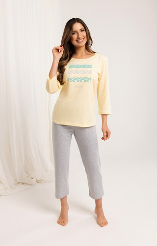 709 Pigiama da donna in cotone giallo - manica 3/4, pantalone 3/4, stampa a colori