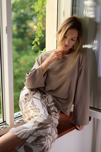 Pigiama da donna Luna PS75 Mefemi by Nipplex moka - Maglietta in cotone + pantaloni 7/8 in viscosa | Comfort e stile premium