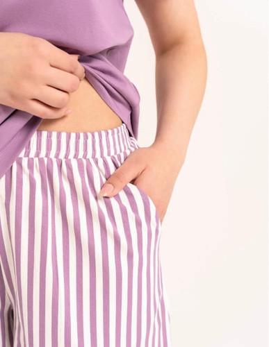 Pigiama donna Moraj PDD2800-009 viola in cotone con pantaloncini a righe