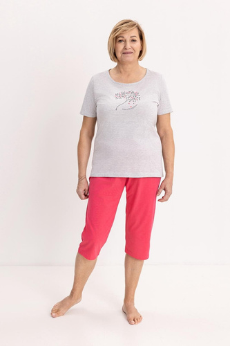 Pigiama da donna in cotone Regina 732 raspberry- Camicia a righe stampate, manica corta, pantaloni a 3/4, 100% cotone