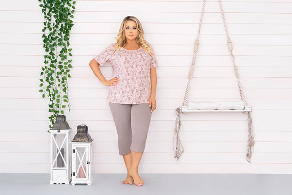 Kalmia Pigiama da donna manica corta, pantaloni 3/4 Stampa italiana