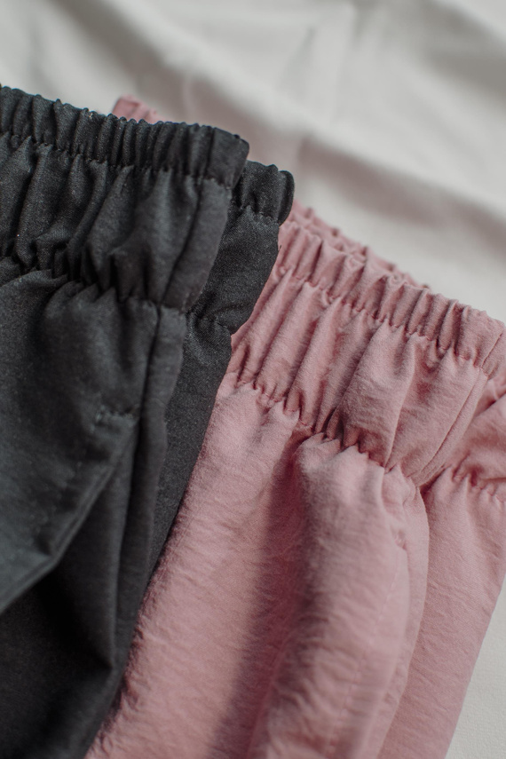 Pantaloni del pigiama da donna Maeve 875 De Lafense - lunghi, tinta unita, con tasche - nero