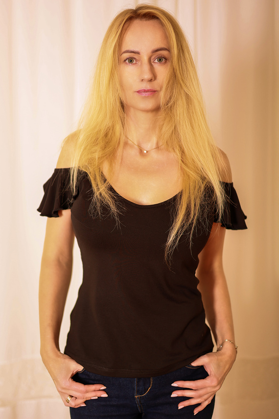 Vera Camicetta da donna Mirale - spalla scoperta, volant, viscosa - nero