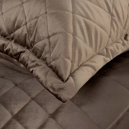 Ria 6 Copriletto decorativo in velluto Eurofirany marrone