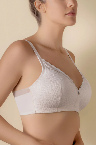 Selene Mireia Reggiseno Imbottito Senza Ferretto Comfort e Pizzo rosa