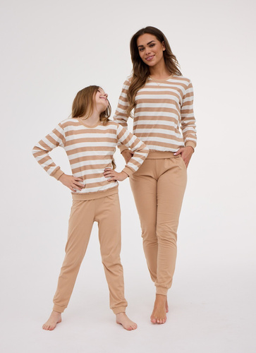 947/198 Pigiama Cornette Molly 2 per bambina | 100% cotone, manica lunga, a costine, in scatola