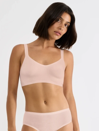 Bralette sloggi ZERO Feel Air senza cuciture, leggera cherry pink